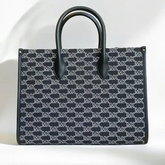 NWT Michael Kors Tote - Picture 2 of 9